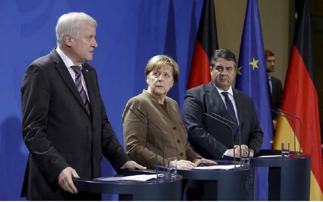 Merkel’s Bavarian Allies Reignite Refugee Row witah Call for Cap